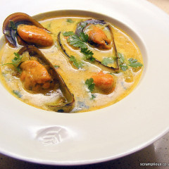 How to Cook Curried Mussels