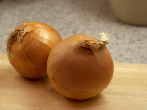 yellow onions - cookingwithkimberly.com
