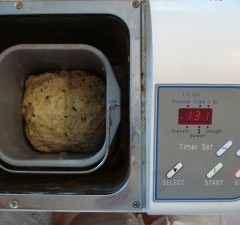 How to Bake Whole Wheat Oatmeal Bread for the Bread Machine