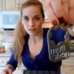 Web Chef Review: Mutt Shop Product's Jalapeno Pepper Roasting Tray Measuring Key Chain - CookingWithKimberly.com