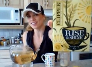 Web Chef Review: Clipper Rise & Shine Tea - CookingWithKimberly.com