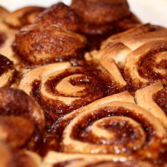 How to Bake Cinnamon Sticky Buns: Mother’s Day Delights