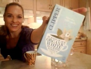Web Chef Review: Clipper Organic White Tea with Vanilla - cookingwithkimberly.com