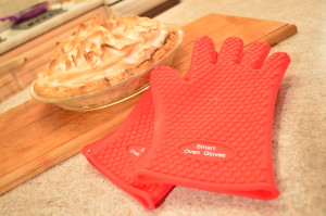 Web Chef Review: Smart Oven Gloves by Amazing Ventures - cookingwithkimberly.com