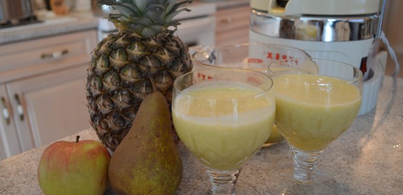 How to Make Apple, Pear & Pineapple Juice Video
