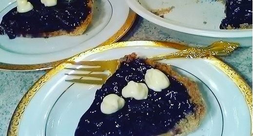 Blueberry Pie with Gluten Free Tiger Nut Pie Crust + Video