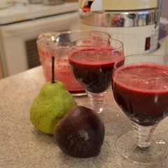 How to Make Beet & Pear Juice Video