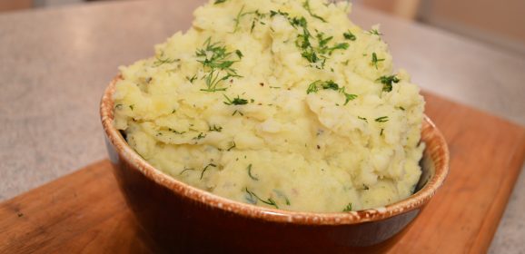 How to Cook Creamy Dill Mashed Potatoes Video