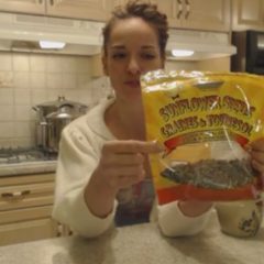 Web Chef Review: David Roberts Roasted Shell-In Salted Sunflower Seeds
