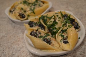 How to Cook Escargots in Brandy Cream Sauce - cookingwithkimberly.com