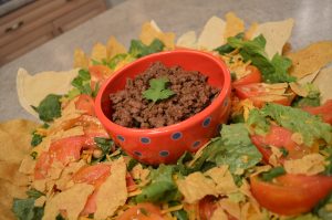 How to Make Ground Beef Taco Salad - cookingwithkimberly.com
