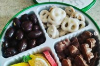 Web Chef Review: Nuts.com Holiday Candy Tin