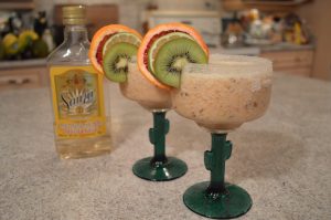 How to Make Kiwi Margaritas - cookingwithkimberly.com