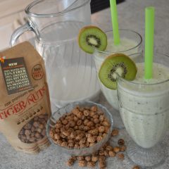 How to Make Kiwi & Tiger Nuts Milk Smoothies Video