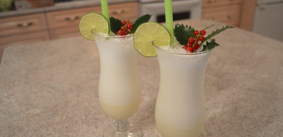 How to Make Santa Claus Melon Smoothies: Christmas in July Video