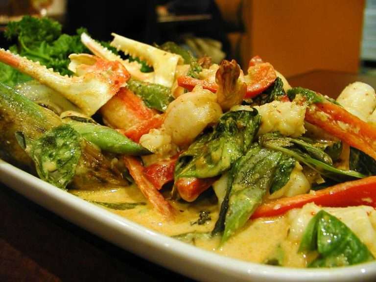 Mai Thai Cuisine Restaurant in Niagara Falls, Ontario