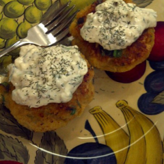 How to Cook Crab & Scallop Cakes with Horseradish Cream Sauce