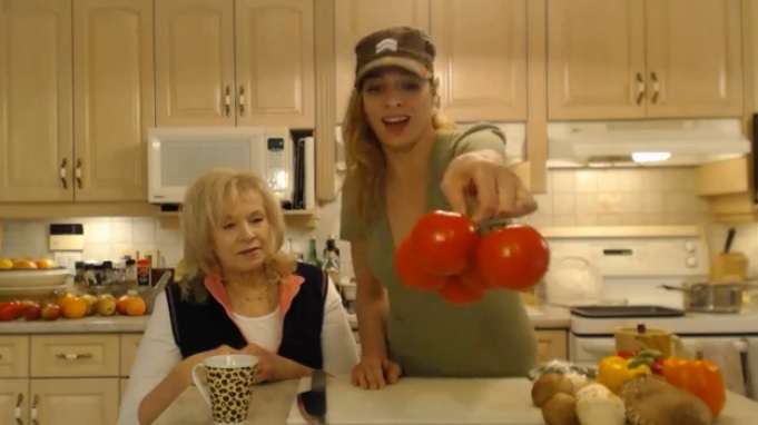 Web Chef Review: Harvest Barn Country Markets Ontario Tomatoes on the Vine