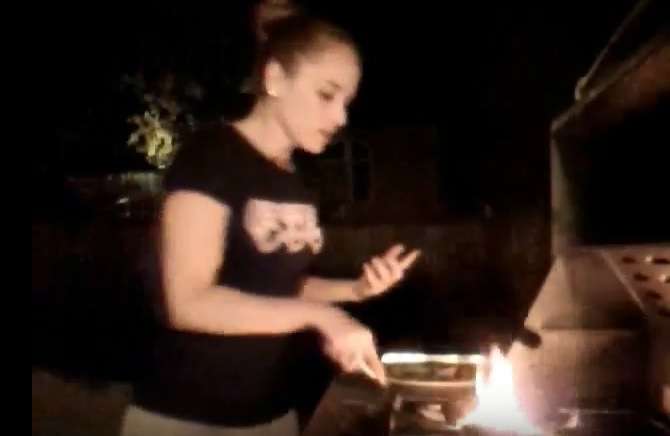 How to BBQ Chili Cheddar Stuffed Hamburgers: Cooking like Alpha Beta Pie