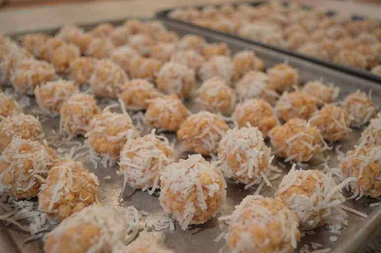 How to Make Peanut Butter Snowballs + Video